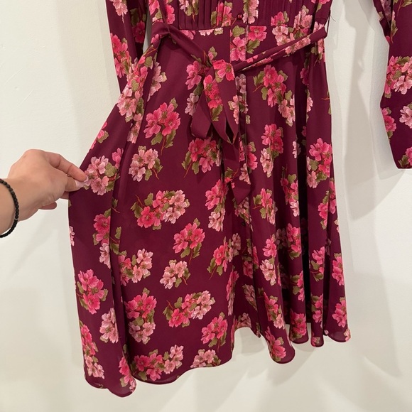 NANETTE LEPORE Women's Burgundy Floral Print Button Down Shirt Dress. 2 - Picture 7 of 10